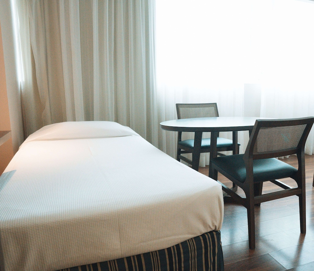 Deluxe Room, Multiple Beds, Sea View - Photo 1