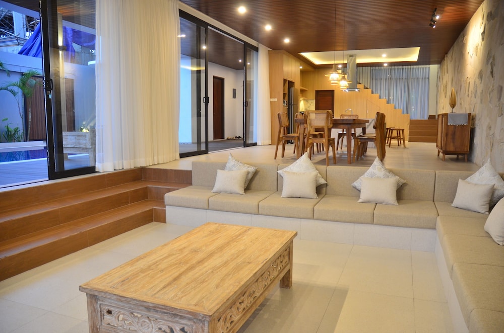 Family Villa photo 1
