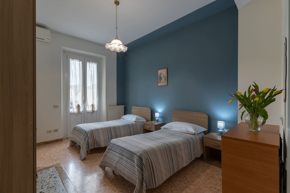 Classic Double or Twin Room, Balcony, Garden View