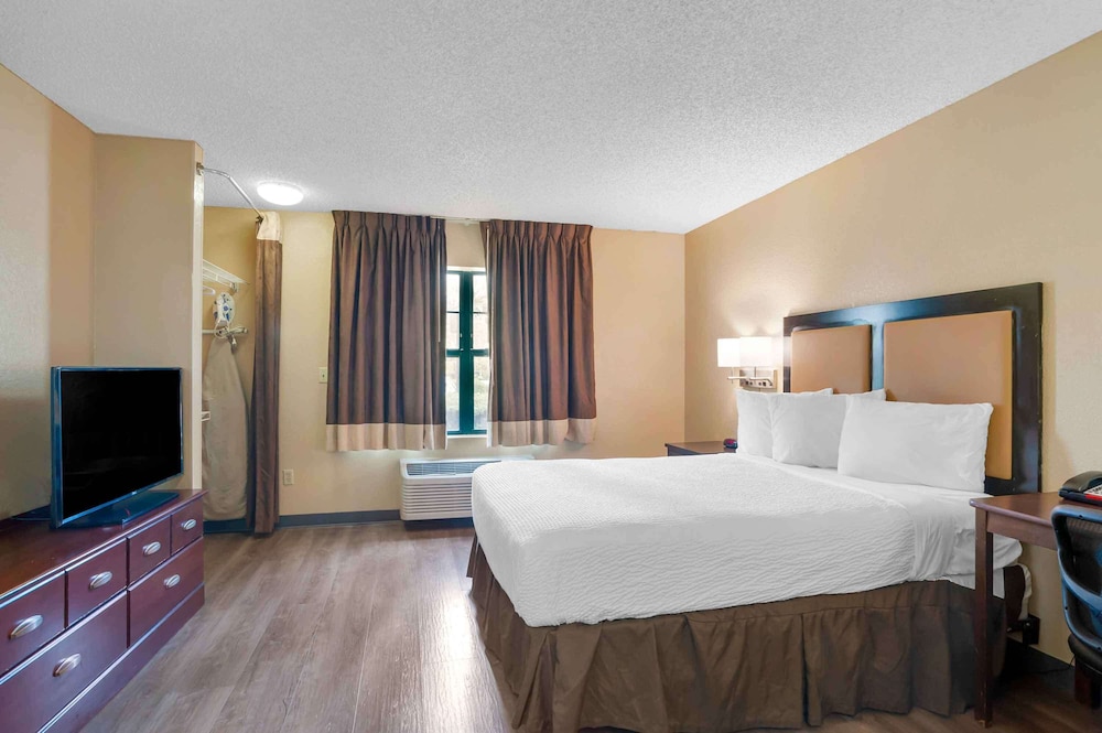 Studio, 1 Queen Bed, Non Smoking - Photo 4