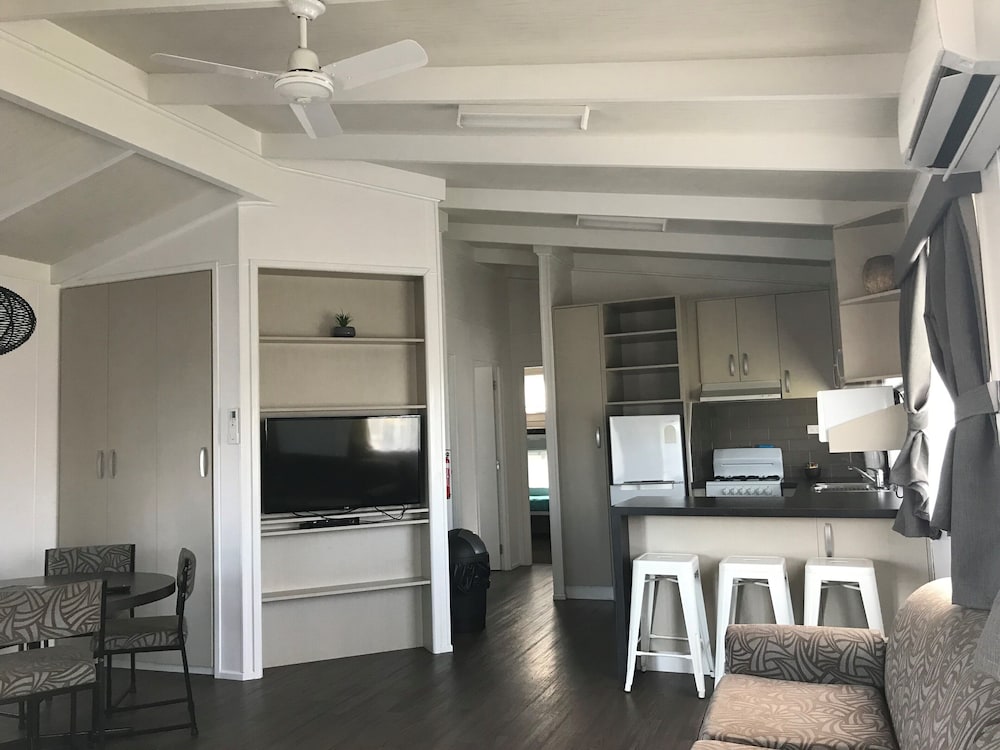 Deluxe Villa, 2 Bedrooms, Kitchen photo 3