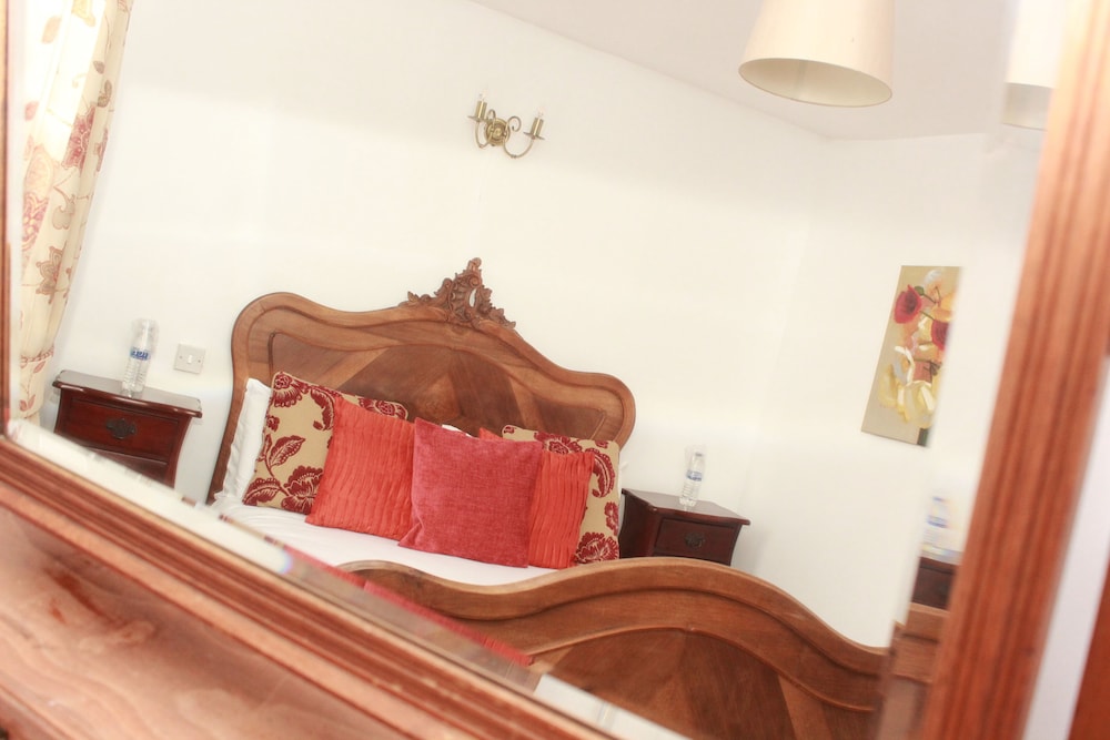 Double Room, Ensuite - Photo 4