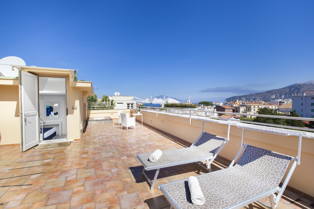 Exclusive Double Room, Terrace, City View