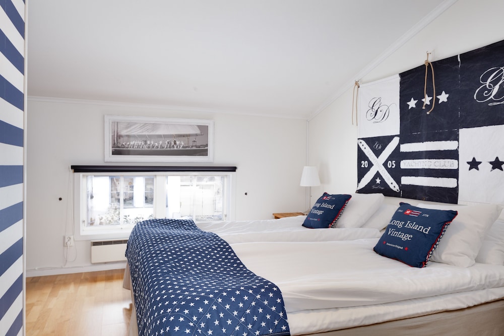 Queen Room (140 Cm Wide Bed) photo 1