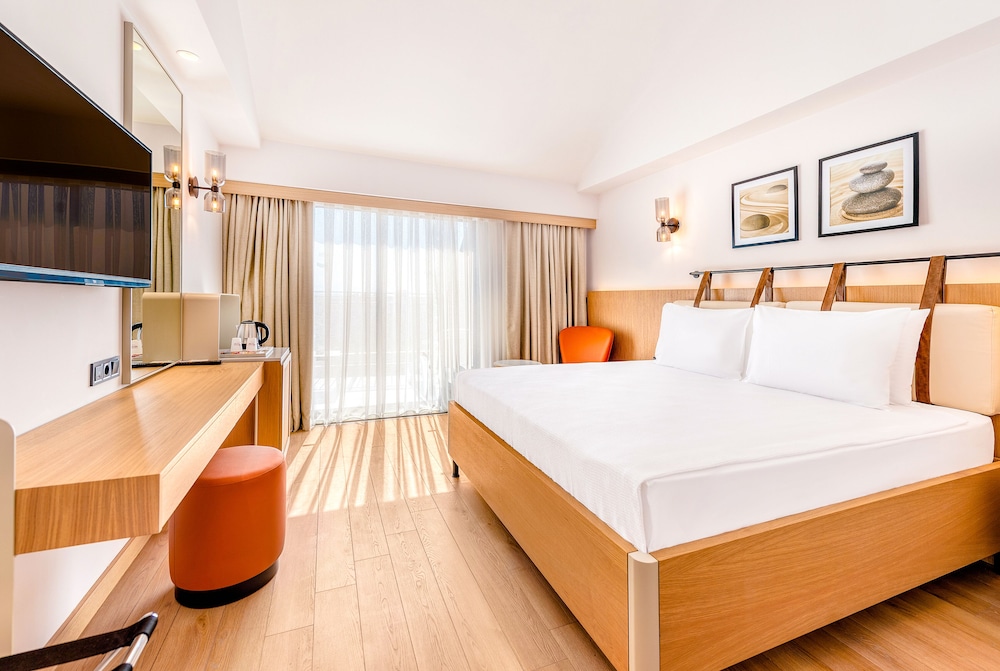 Elite Standard Room +13