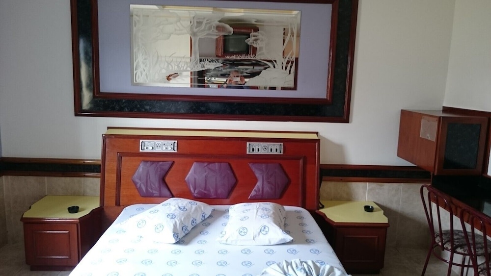 Suite, Bathtub