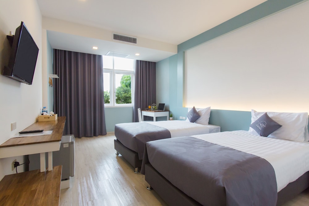 Standard Twin Room - Photo 8