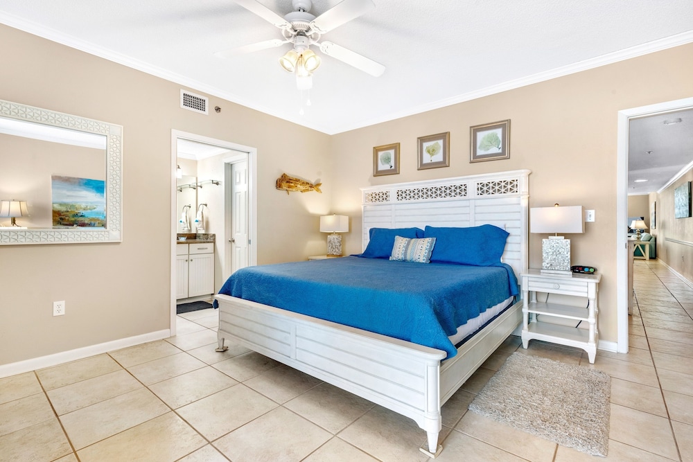 Condo, 3 Bedrooms