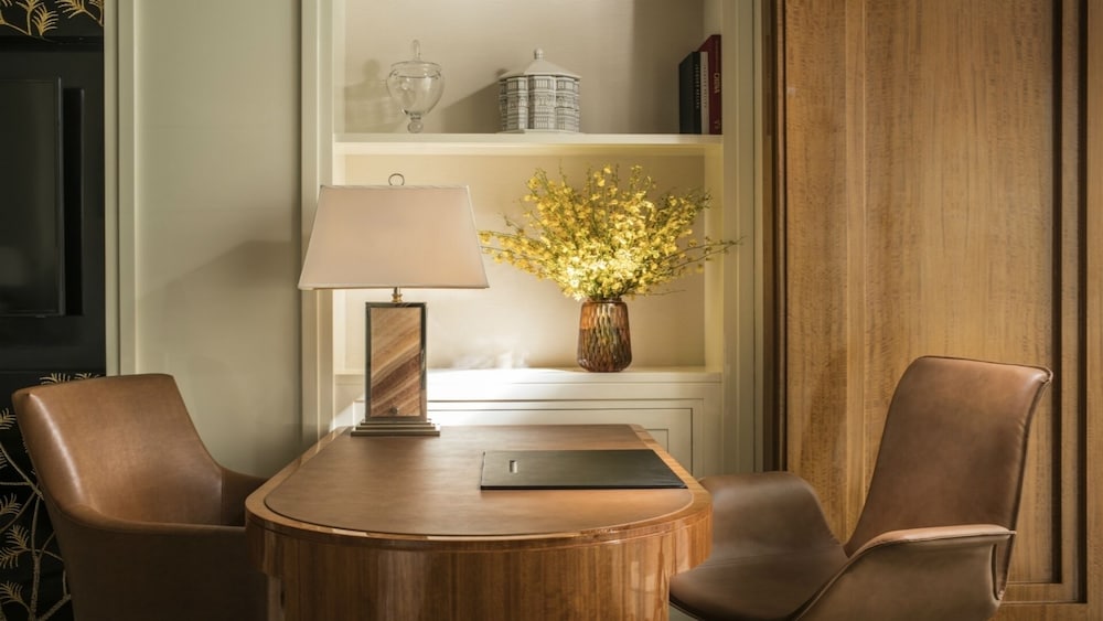 Four Seasons Room photo 3