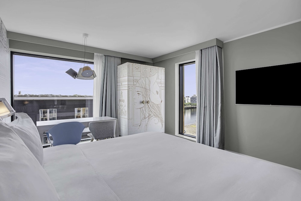Junior Suite (Stadium View) photo 3