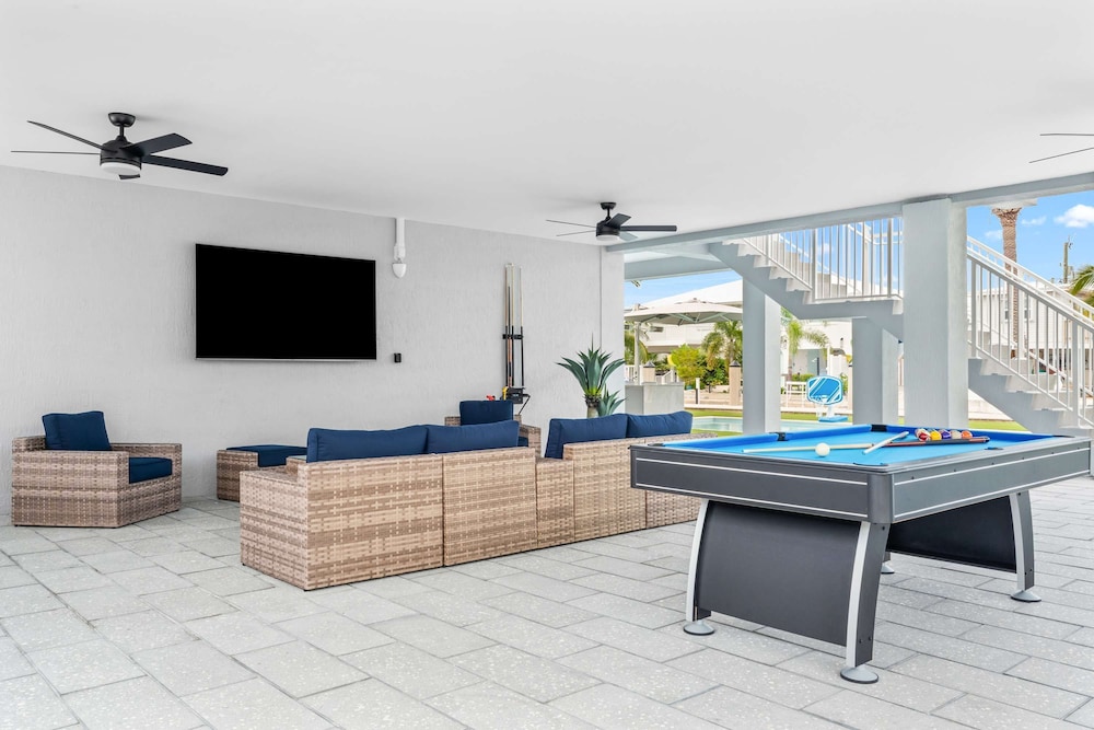 Saltwater Social Game Room Pool Dock Views, Billede 36