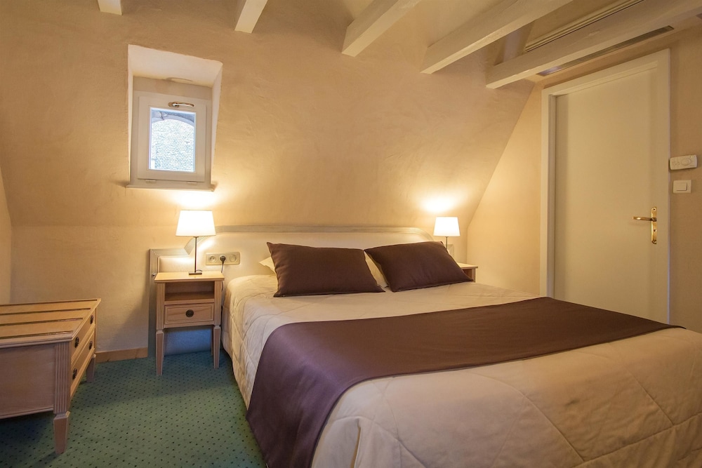 Double Room (Cosy - with attic or courtyard view) - Photo 22