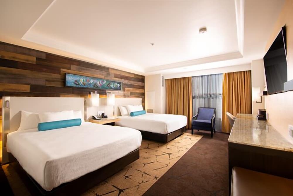 Deluxe Room, 2 Queen Beds (Picayune Deluxe Queen, With View)