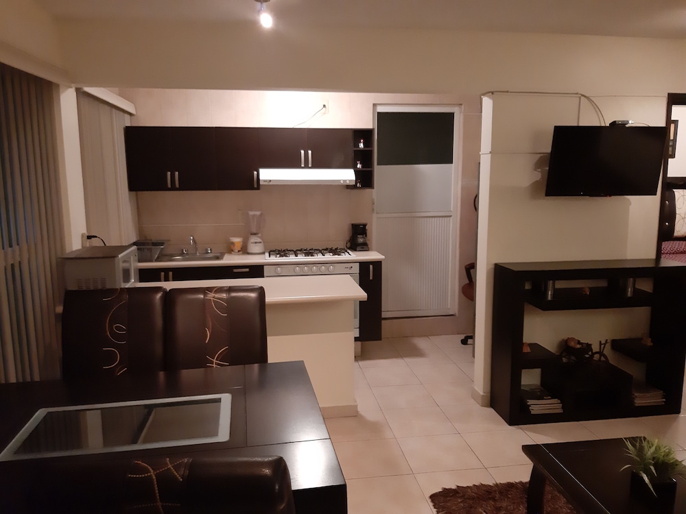 Family Apartment, 3 Bedrooms, Kitchen, City View photo 2