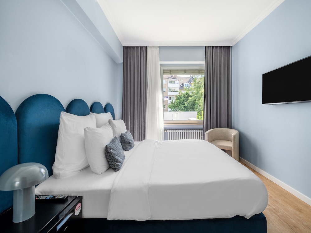 Standard Room - Photo 1