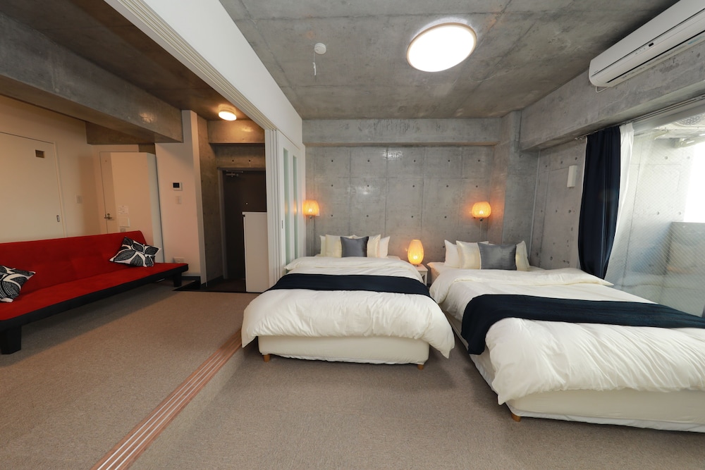 One-Bedroom Apartment photo 3