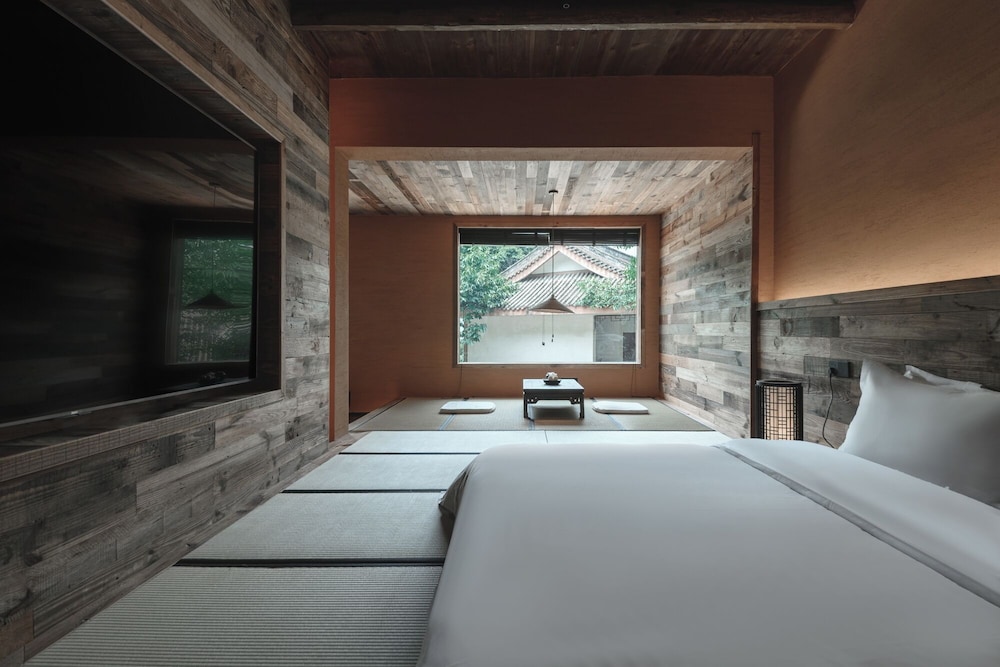 Luxury Double Room, Mountain View