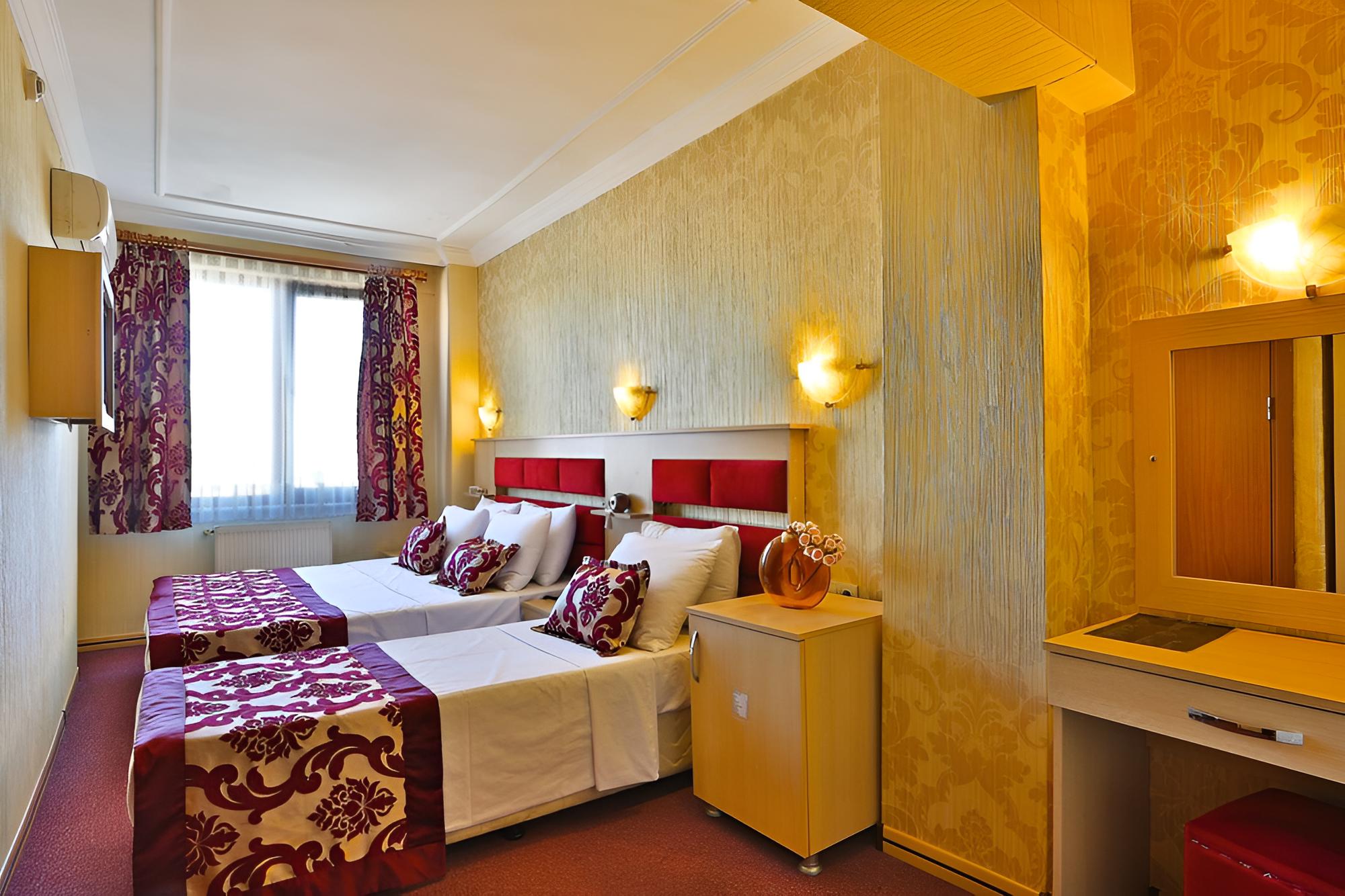 Triple Room photo 2