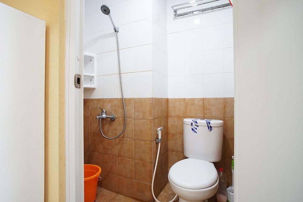 Room - Photo 24