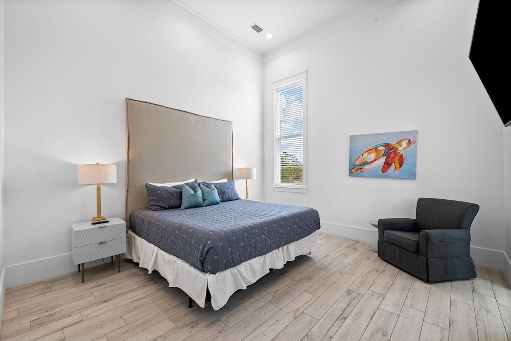 House, 5 Bedrooms