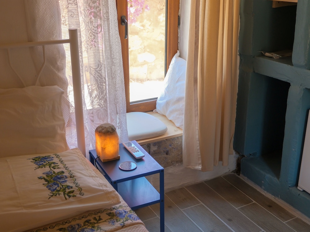 Classic Room, Courtyard View