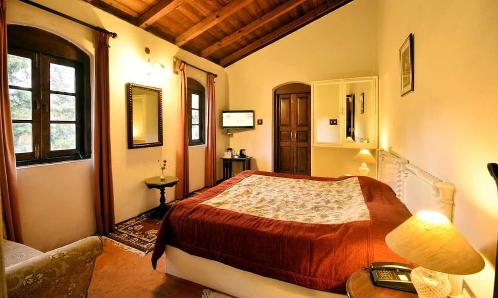 Standard Non Lake Room