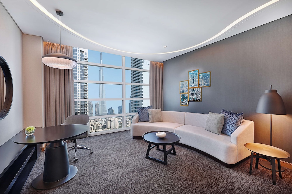 CORNER ROOM With VIEW