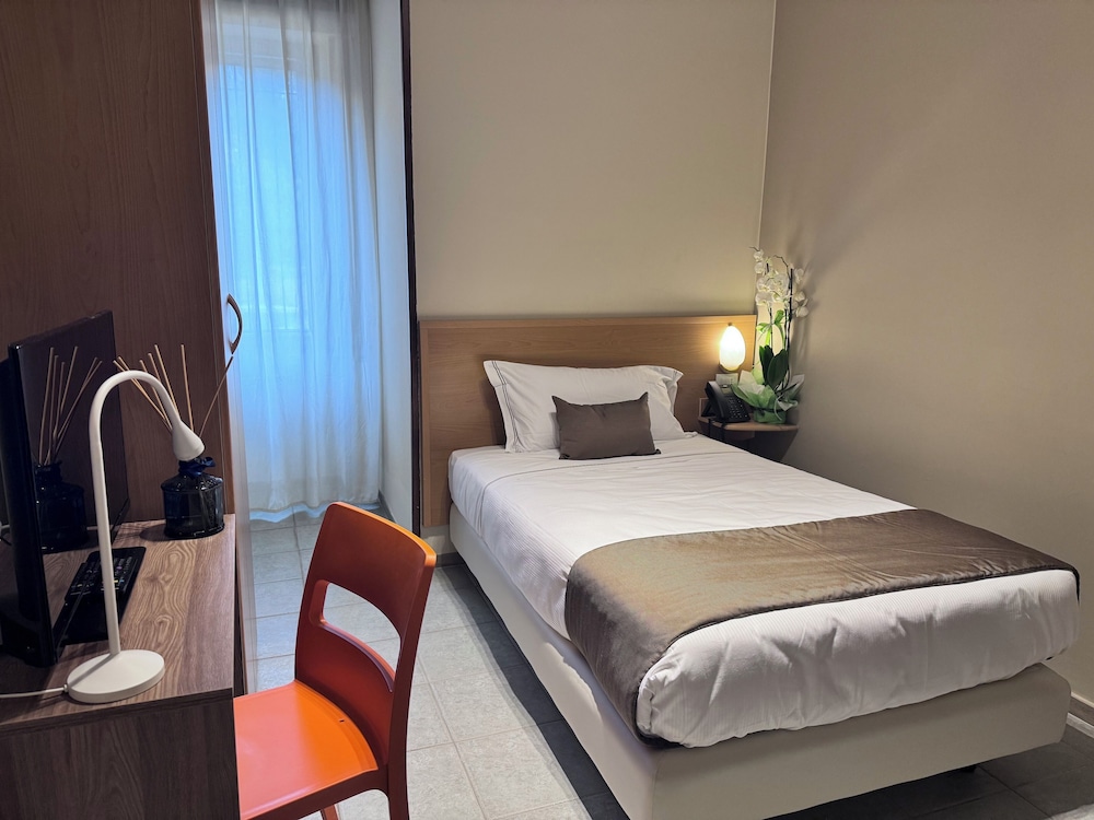 Superior Single Room