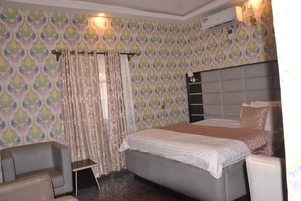 Executive Suite photo 1