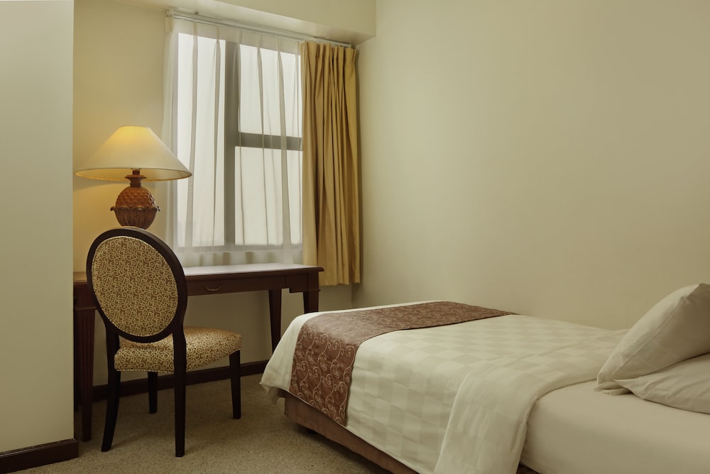 Suite, 2 Bedrooms - Photo 6
