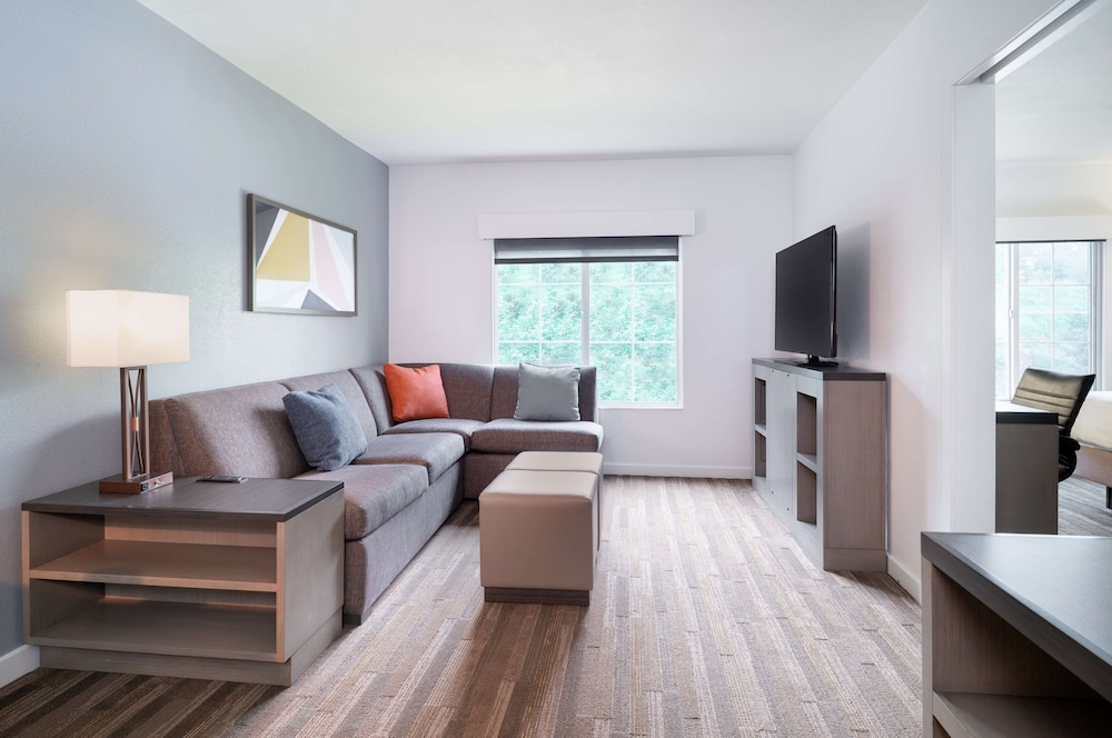 Double Room, 1 Bedroom (2 Double beds plus Sofa bed) photo 3