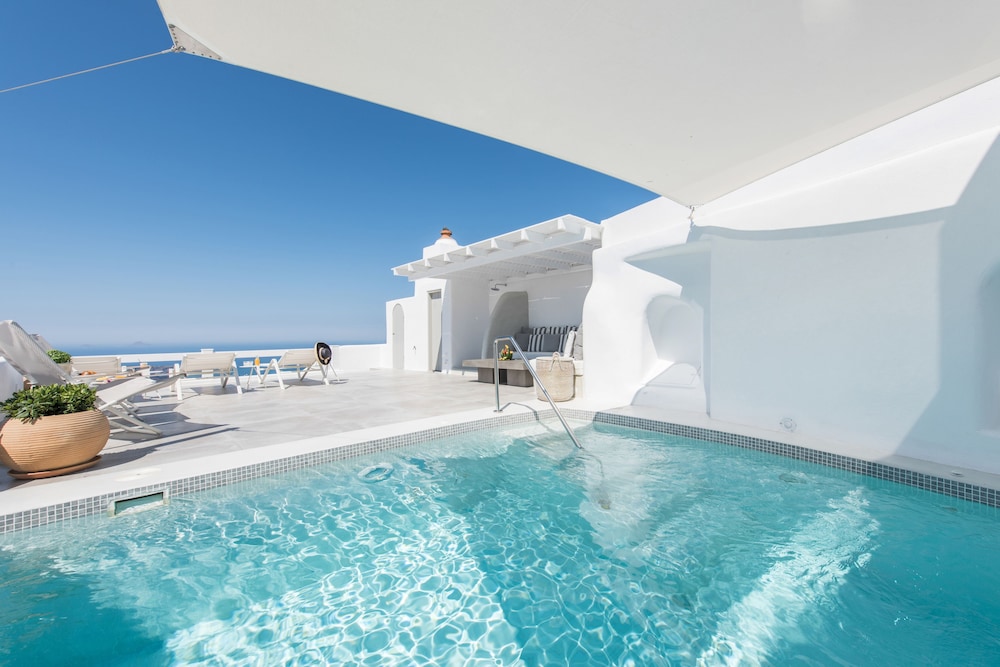Aqua Marine with Private Pool (not heated) and Panoramic Caldera View