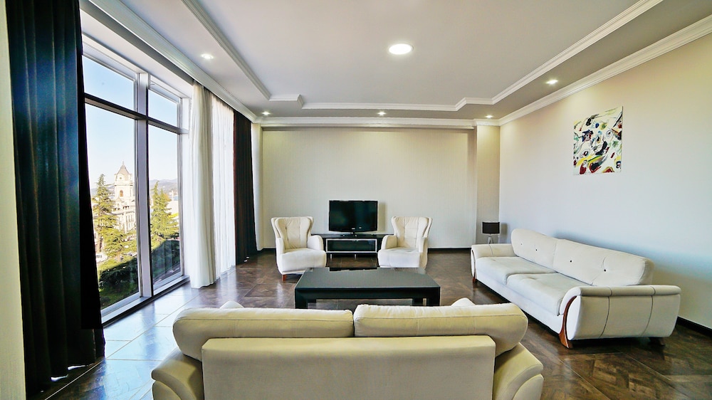Luxury Suite, 2 Bedrooms, 2 Bathrooms, City View