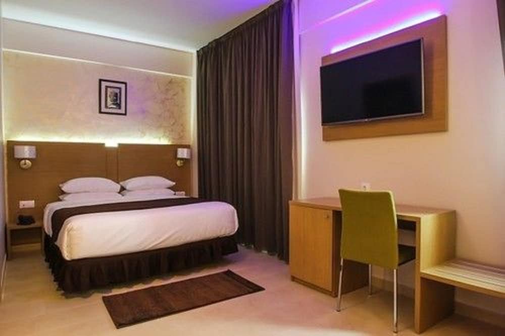 Classic Single Room, 1 Large Twin Bed, Sea View photo 1