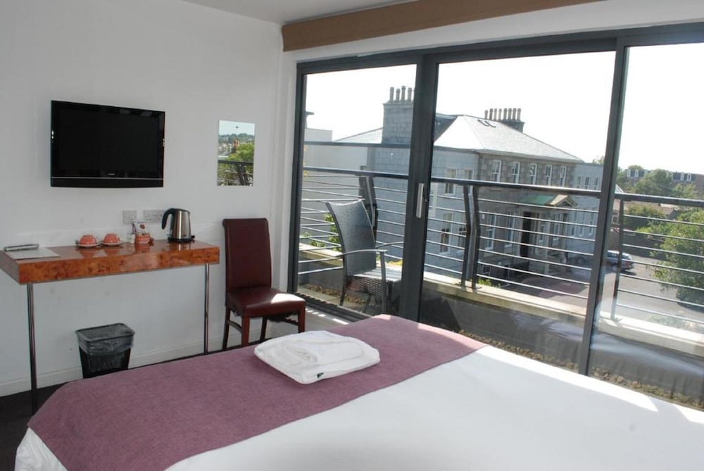 Room, 1 Double Bed, Non Smoking, Balcony photo 3