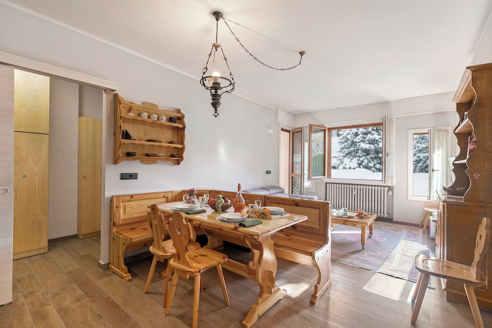 Family Apartment, Multiple Bedrooms (Appartamento Il Palazzo)