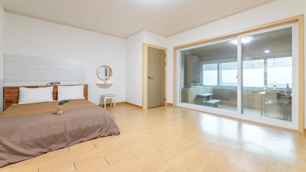 Basic Room, 1 Bedroom (B All(Spa,BBQ)) photo 1