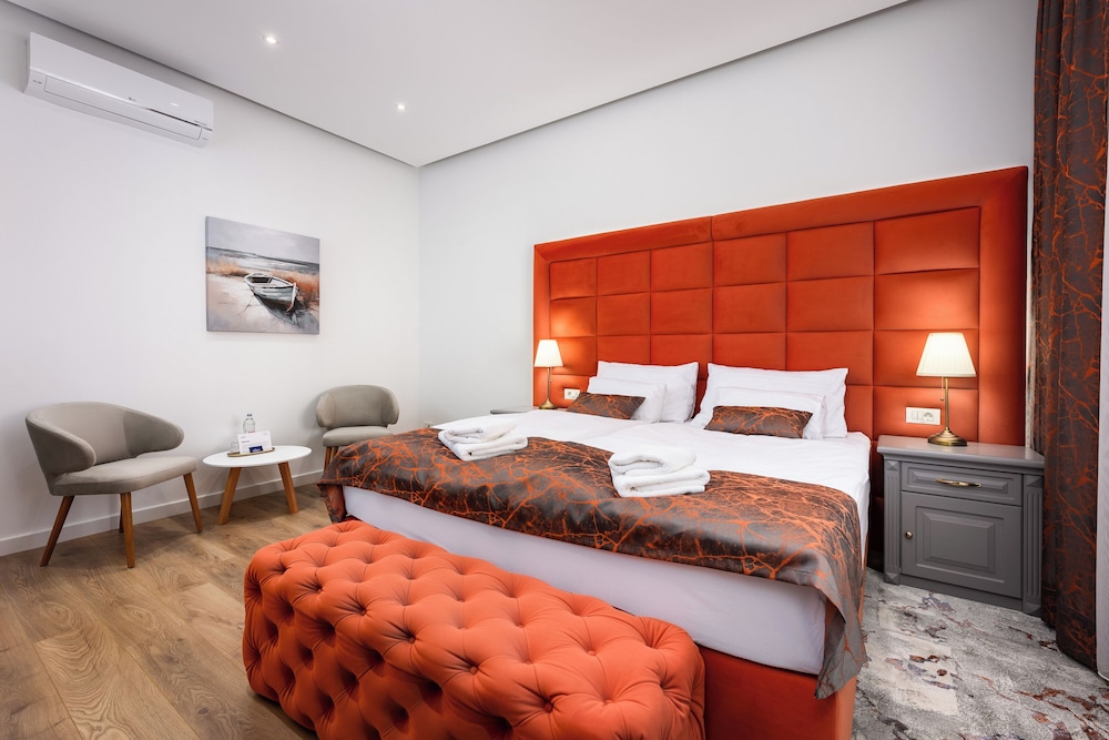 Luxury Double Room, City View