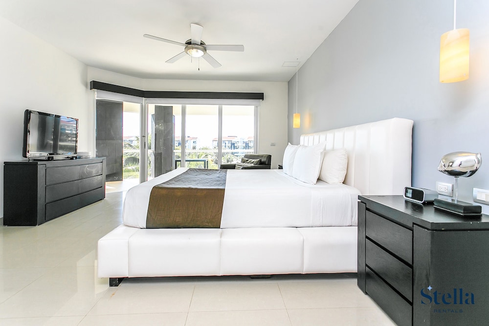 Deluxe Condo, 2 Bedrooms, Non Smoking, Jetted Tub