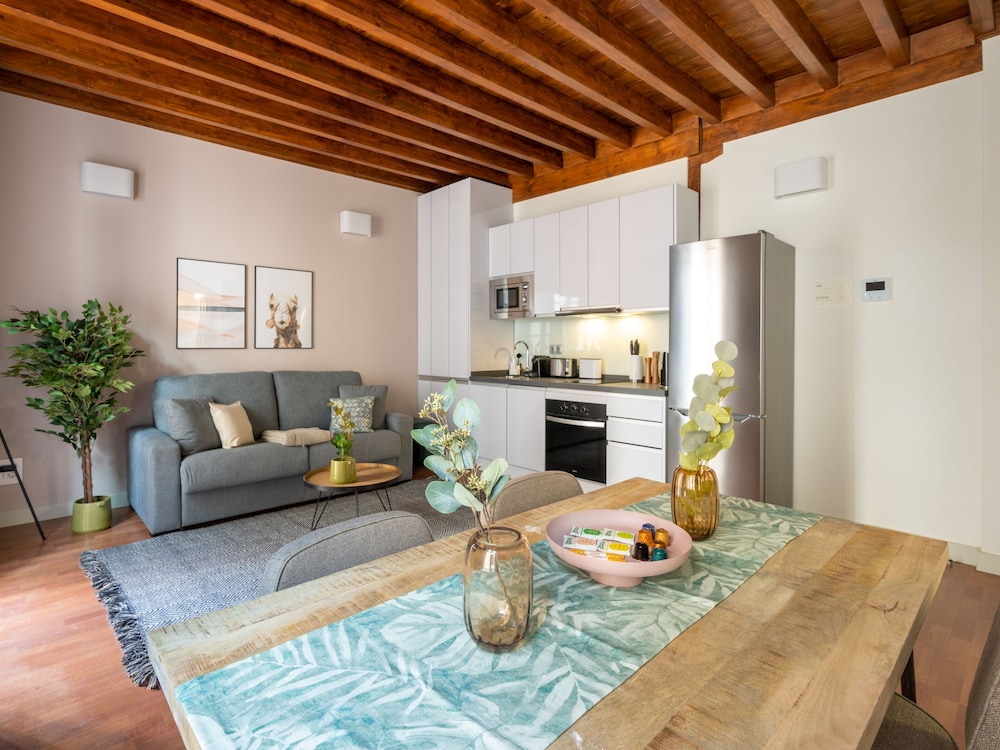 One-Bedroom Apartment with Balcony - Photo 1