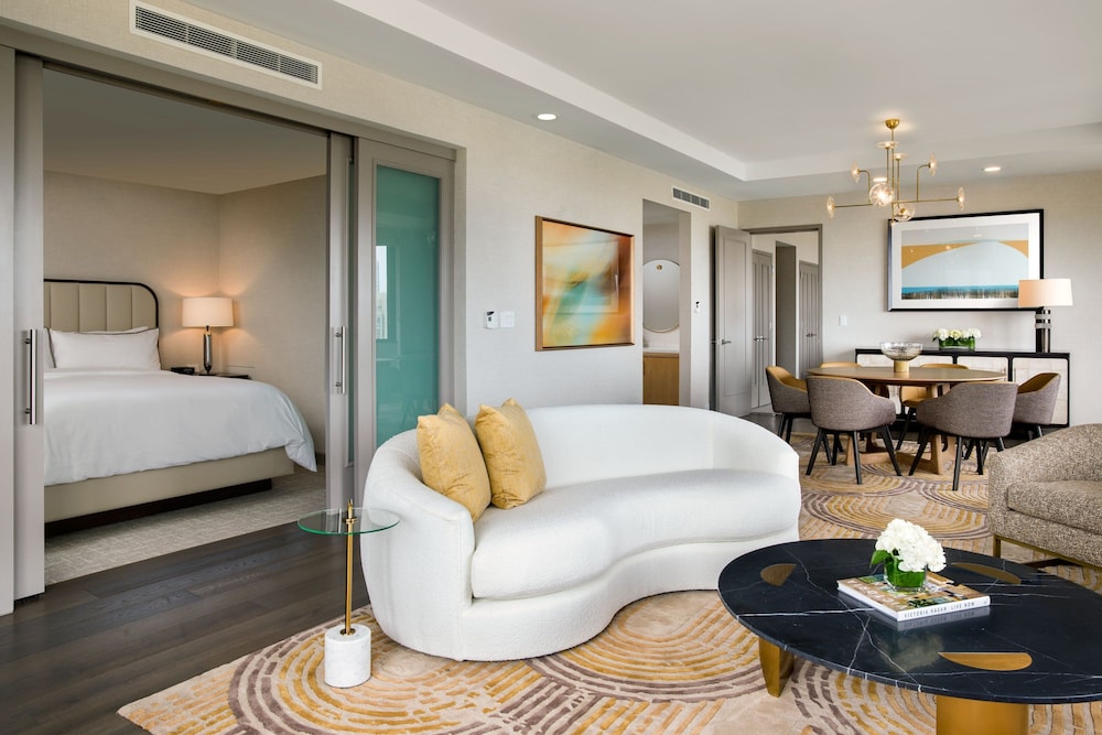 Luxury Suite, 2 Bedrooms - Photo 3