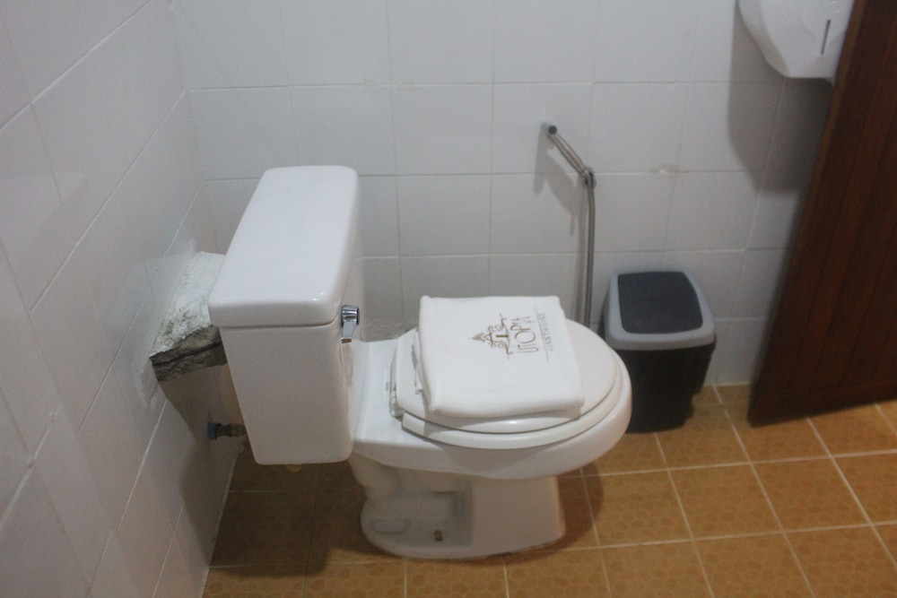 Superior Room, 1 King Bed, Non Smoking photo 3