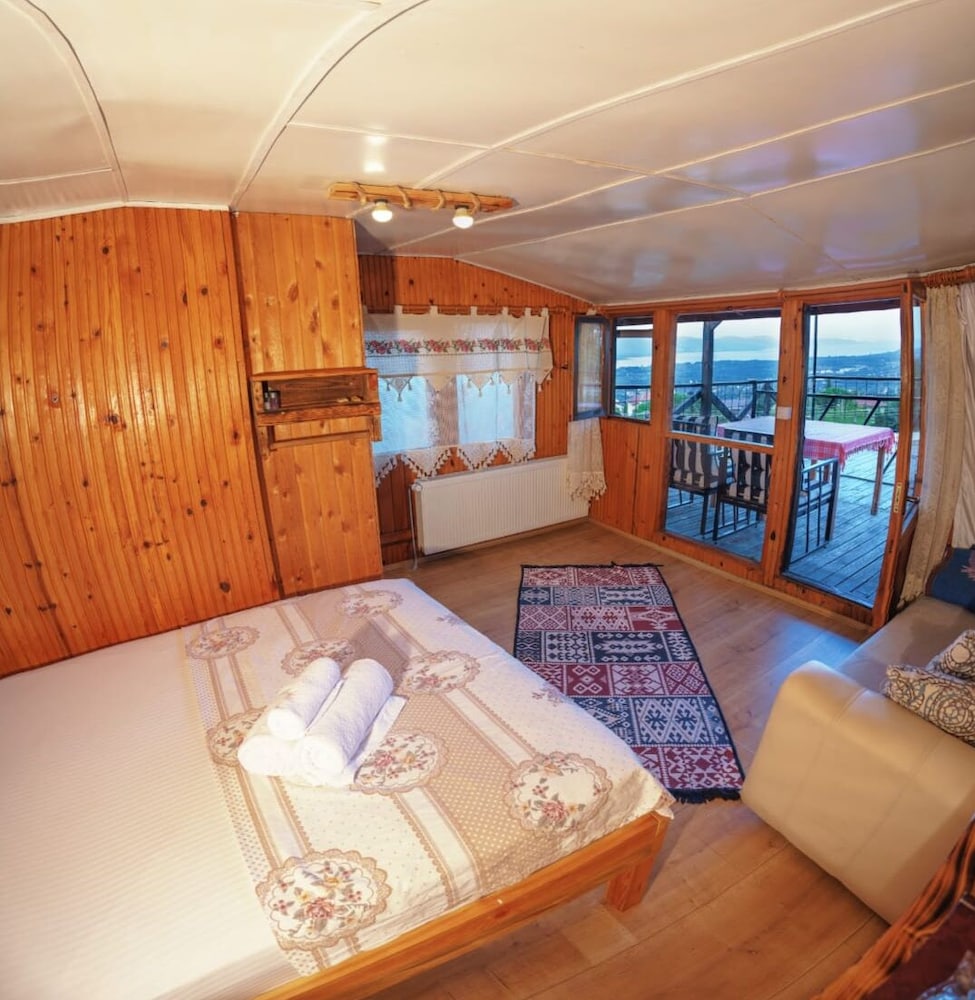 Room, Terrace, Lake View (Teras Oda, Göl Manzaralı) photo 2