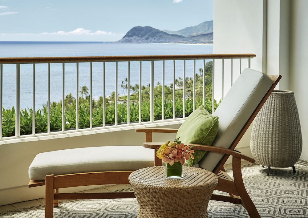 Double Room with One Double Bed and 2 Adults Occupancy (Non Smoking) (Accessible) - Photo 6