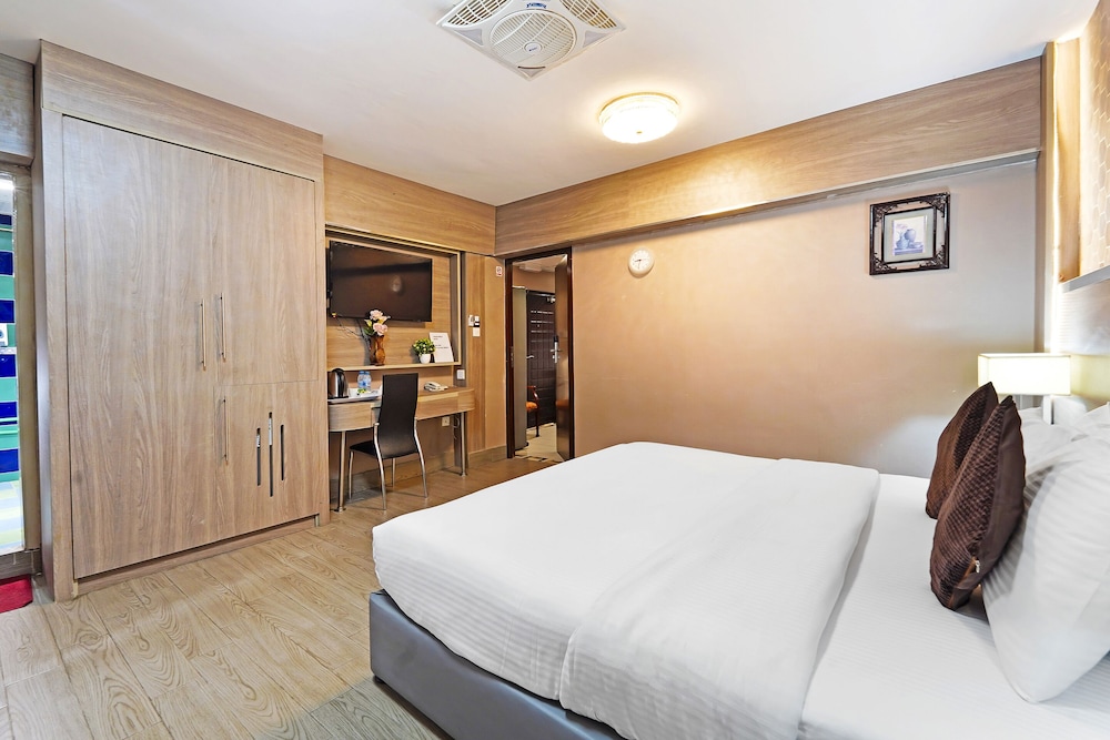 Deluxe Double Room, 1 King Bed, City View photo 3
