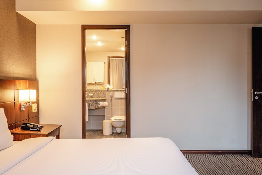 Junior Suite, 1 King Bed - Photo 22