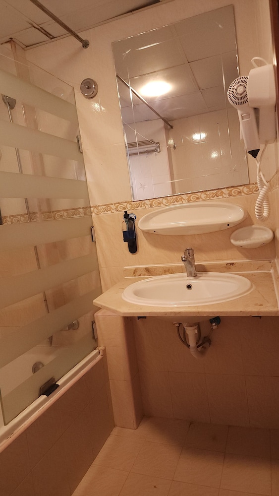Comfort Double or Twin Room, Balcony, City View photo 3