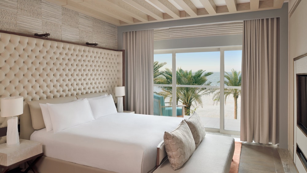 Penthouse Pearl Spa Suite Ocean View