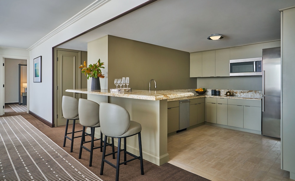 Newport Residential Two Bedroom King Suite