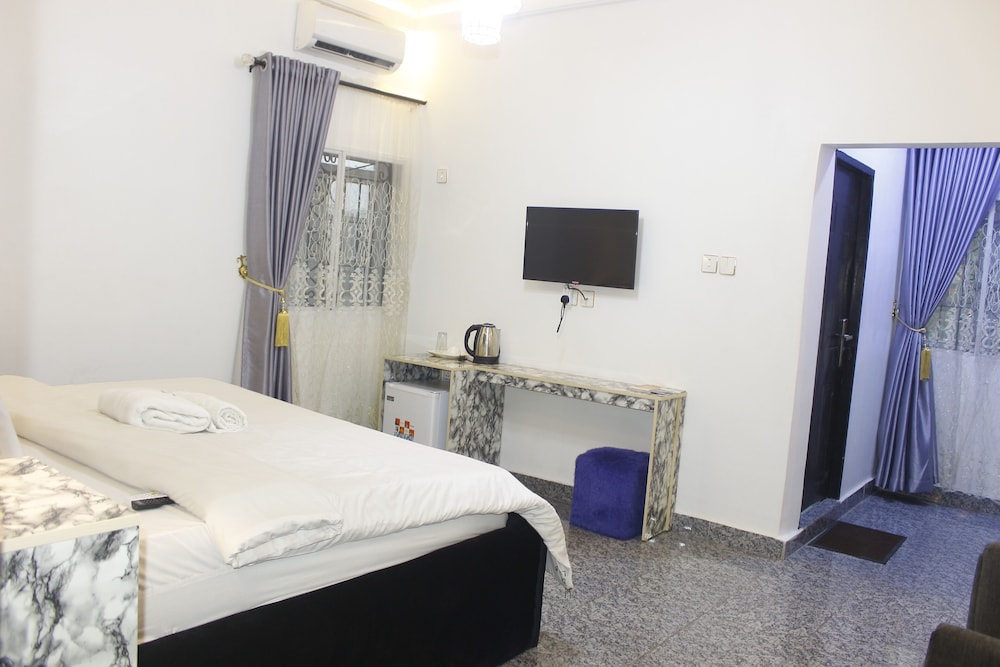 Luxury Room - Photo 5